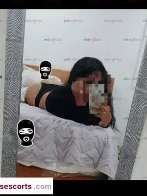 Hermosa Pollita De 19 AñOs, Escorts en Bogotá, Colombia — 18 años