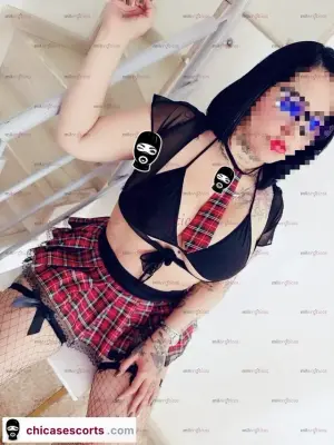 Dulce, Femenina Y Muy CariñOsa, Santanderiana Vip, Escorts en Bogotá, Colombia — 18 años