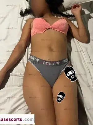 Flaquita Joven Nueva En El Ambiente, Escorts en Bogotá — 18 años