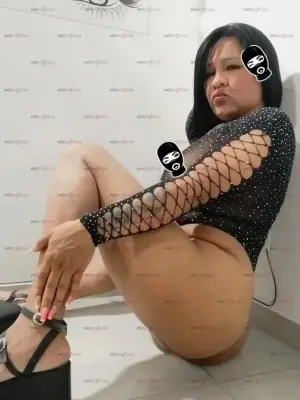 Hola Soy Nikol Tu Morena Con Ganas De Complacerte, Escorts en Bogotá — 50 años