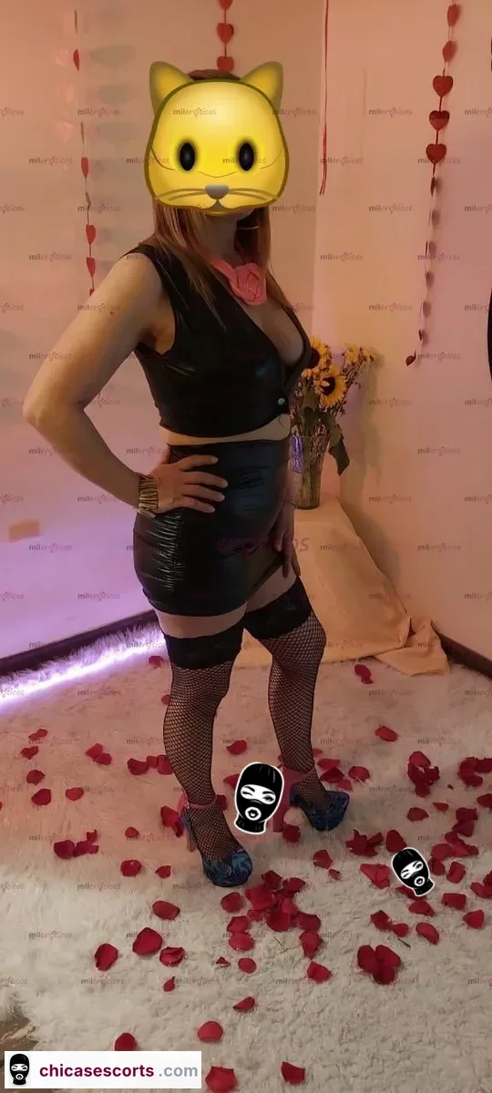 Foto de Hermosa Potente En La Cama — imagen 4