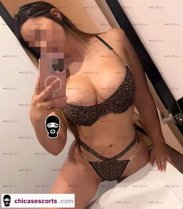 Foto de Hermoso Rostro Cuerpo Bronceado Linda Y Voluptuosa Muy Bien Ubicada Esperandote, Escorts en Bogotá, Colombia