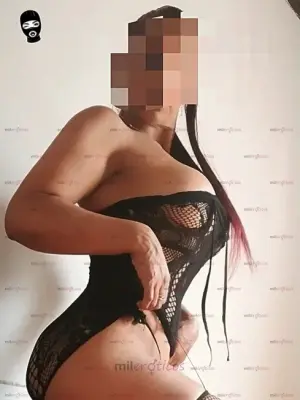 Ven A Disfrutar Un Rico Masaje Con Linda Madurita, Escorts en Bogotá, Colombia — 45 años