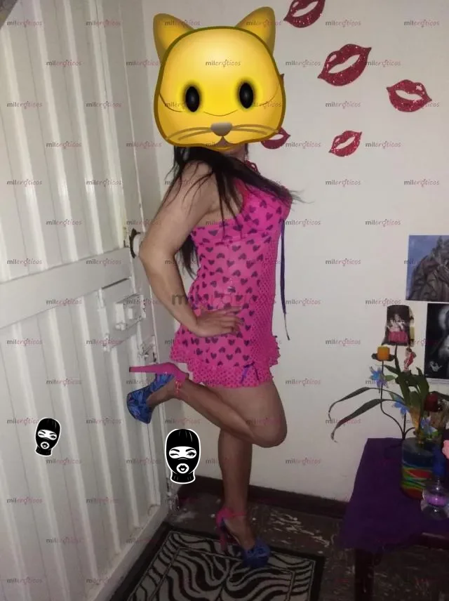 Foto de Daniela Tu Actriz Porno En La Cama Atrevida Provocadora Trato Sin Afanes — imagen 9