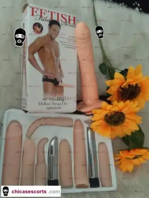 Deseas Una Experiencia Unica Con Cambio De Roles O Pegging3142411826, Escorts en Bogotá — 18 años