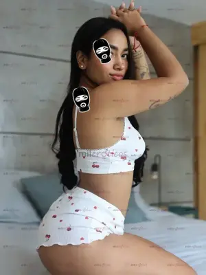 Sabrina La Chica De Culo Grande Tolimense Sexy, Escorts en Medellín — 18 años