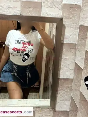 Hola Soy Kenia De Pechos Grandes Nalgas Y Bonitas Caderas Kenia, Escorts en Bogotá, Colombia — 23 años