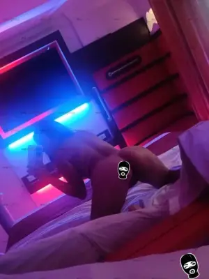 Sensual Y Complaciente, Escorts en Bogotá — 19 años