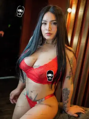 Hermosa Escort De Rostro Hermoso Y Senos Grandes, Escorts en Bogotá — 18 años