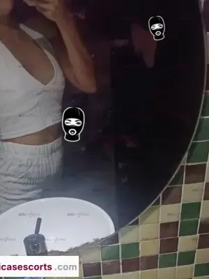 Linda Y Encantadora Flaquita Rica Y Complaciente, Escorts en Bogotá — 23 años