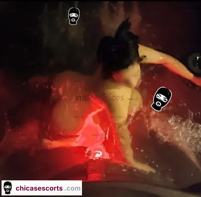 Foto de Ven Ahogate En Las Tetas De Mia Arrecha Y Deliciosa Putita — imagen 3