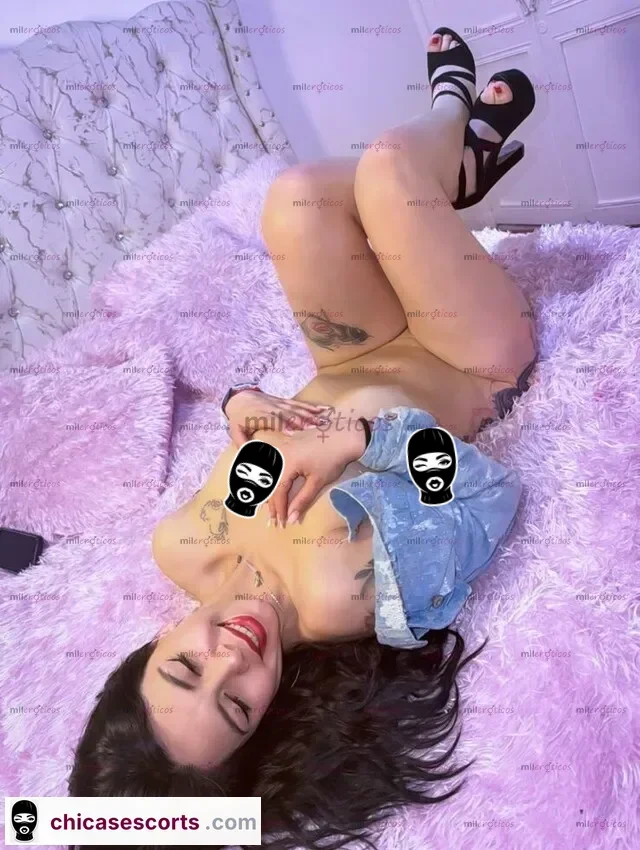 Foto de Blanquita Pelinegra Con Un Culo Delicioso Y Una Vagina Muy Mojadita — imagen 10