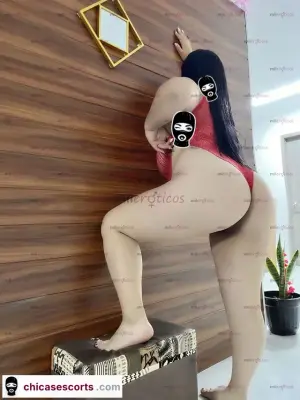 Hermosa Tetona Adicta Al Sexo Vagina Estrecha, Escorts en Bogotá, Colombia — 22 años