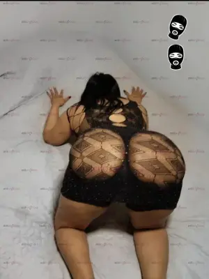 Rica CosteñA Tetas Grandes Naturales Chupame Las Me Encanta Chupar Verga Rico, Escorts en Bogotá — 18 años