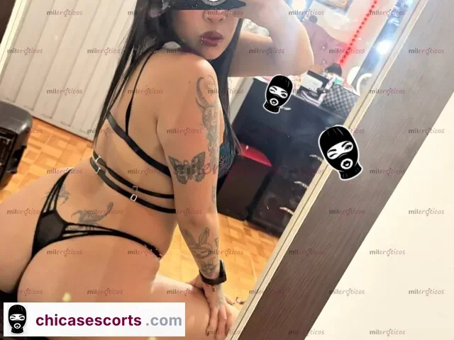 Foto de NiñA Pelinegra Con Cuerpo De Modelo NinfóMana A Domicilio — imagen 3