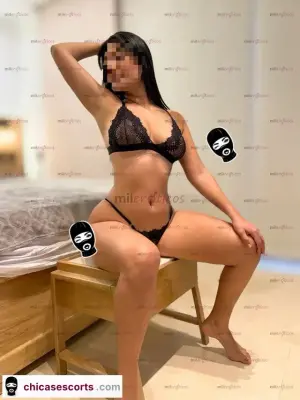 Soy Dana Una Jovencita Ardiente Multiorgasmica Apretadita, Escorts en Bogotá, Colombia — 18 años