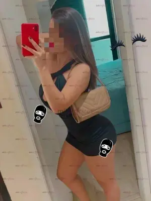 Andrea Flaca Escort Con Buena Cola Extrecha Bien Mojadita Solo Para Ti3001188433, Escorts en Bogotá, Colombia — 18 años