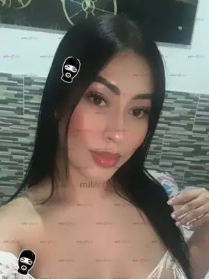 Me Llamo Alexa Espectacular Pelo Largo Hermosas Nalgas, Escorts en Medellín — 48 años