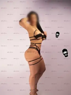 Deliciosa Morena Colombiana En Tu Ciudad, Escorts en Bogotá — 18 años