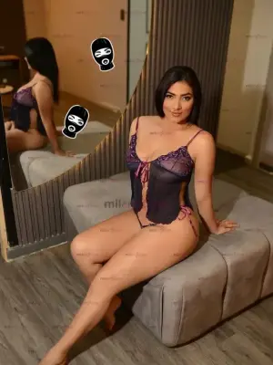 SofíA SúPer Calientita Y Apretadita Una Caballota Culona, Escorts en Medellín, Colombia — 50 años