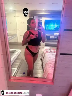 Carolina, Escorts en Bogotá — 18 años