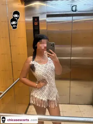 Hermosa Joven Con Caricias Y Besos Apasionados, Escorts en Bogotá, Colombia — 19 años