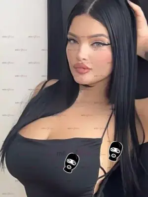 Jovencita Carita Angelical Vagina Rosadita Y Estrechitas, Escorts en Bogotá — 19 años