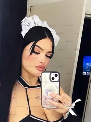 Jovencita Carita Angelical Vagina Rosadita Y Estrechitas, Escorts en Bogotá, Colombia — 19 años