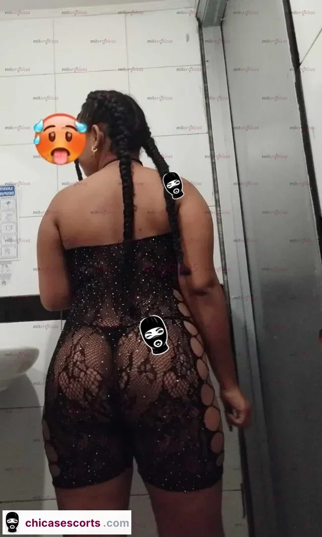 Foto de Venezolana Con Grandes Atributos Para Una Paja Rusa Bien Arrecha — imagen 4