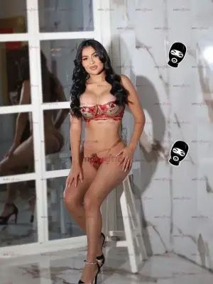 Veronica Scort Joven De Cara Angelical Independiente, Escorts en Medellín — 18 años