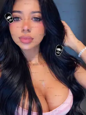 Paola Morena Apasionada Con Trato De Novios Y Oral Al Natural New Location, Escorts en Medellín — 18 años