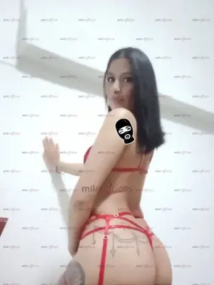 Rico Culo Y Deliciosa Vagina Super Estrechita Ven Y Pruebame, Escorts en Bogotá — 18 años