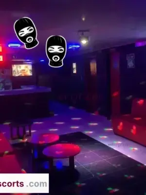 Club Canelas Exclusivo 24 7 Con Zona Vip Y Habitaciones Privadas Al Norte, Escorts en Cali — 45 años