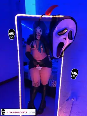 Novia Cosplayer Ninfomana Adicta Al Anal Y Grabar, Escorts en Bogotá, Colombia — 20 años