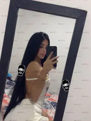 Ariana Hermosa Rampunzel Que Te Atrapa Con Su Bello Pelo Negro Hasta Sus Nalgas, Escorts en Pereira — 20 años