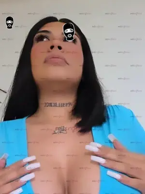 Azul En Tu Ciudad Tengo Una Vagina Apretadita Y Muy Jugosa, Escorts en Bogotá — 23 años