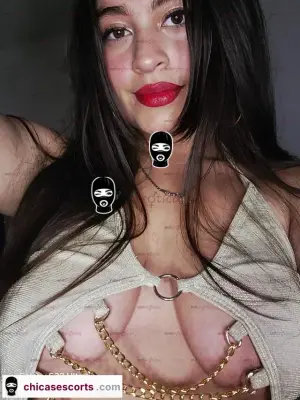 Cogeme Del Cuello Mientras Jalas Mi. Largo Pelo, Escorts en Bogotá — 36 años