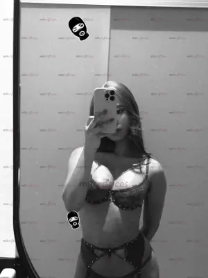 Hola Mor Soy Gabriela Por Pocos Dias En Tu Ciudad, Escorts en Bogotá, Colombia — 18 años